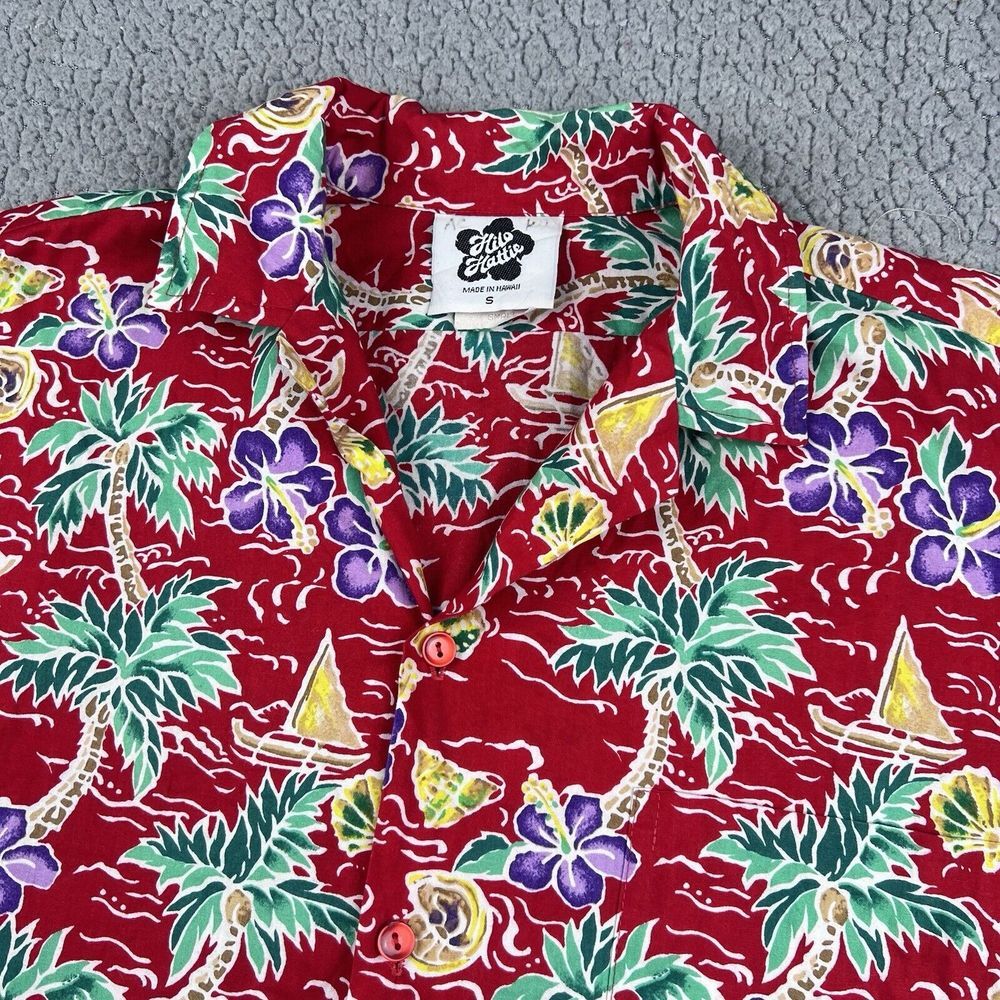 Vintage Hilo Hattie Men's Hawaiian Shirt Small Red Floral Tropical Sail Boat USA